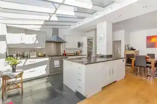 10 Christchurch Road, photo 2