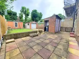 10 Elm Road, photo 2