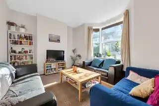 10 Elphinstone Street, photo 2