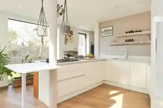 10 Garden Close, photo 4