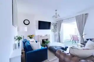 10 Glebe Road, photo 4