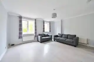 10 Gunwhale Close, photo 2
