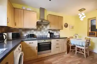10 Hornbeam Crescent, photo 4