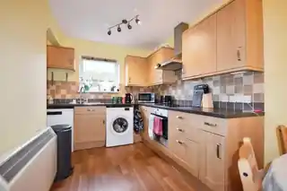 10 Hornbeam Crescent, photo 2