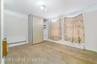 10 Hounslow Road, photo 3