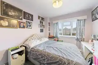 10, Lanark Court, Newmarket Avenue, photo 4