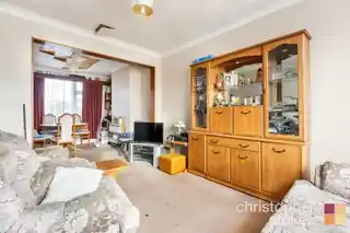 10 Lansbury Road, photo 3