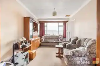 10 Lansbury Road, photo 2