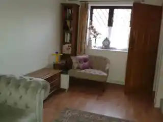 10 Magpie Close, photo 3