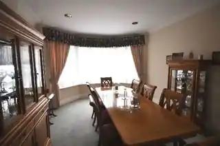 10 Manor Hall Drive, photo 4