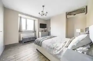 10 Marvels Lane, photo 4