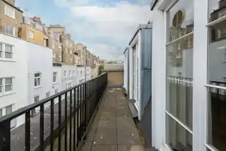 10 Montagu Mews West, photo 3