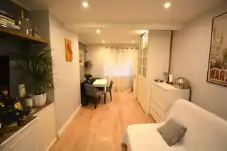 10 North Hyde Lane, photo 4