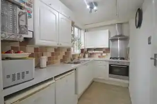 10 Ormsby Gardens, photo 2