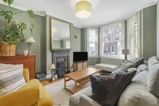 10 Oxford Avenue, photo 2