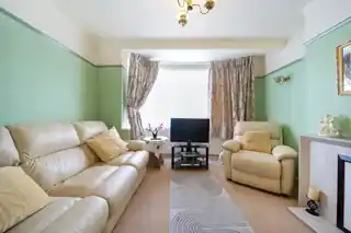 10 Palace Road, photo 2