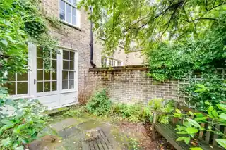 10 Passmore Street, photo 3