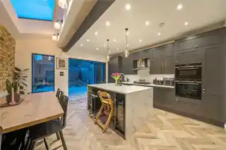 10 Pleydell Avenue, photo 2