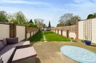 10 Rainsford Way, photo 2
