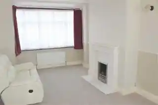 10 Salisbury Road, photo 3