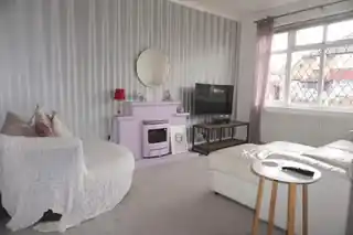 10 Sherborne Road, photo 2