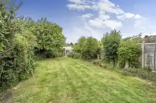 10 St Margarets Avenue, photo 3