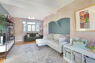 10 Suffield Road, photo 3