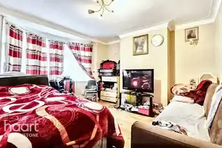 10 Wilmot Road, photo 3