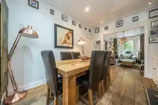10 Winchendon Road, photo 4