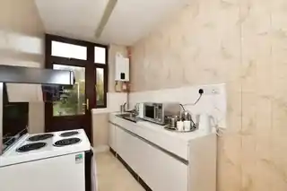 10 Winding Way, photo 3