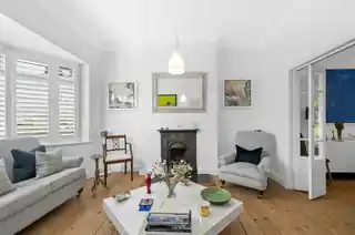 100 Amity Grove, photo 2
