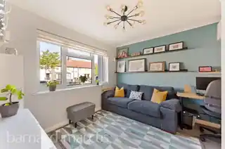 100 Brinkley Road, photo 2