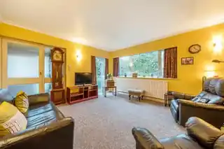 100 Caterham Drive, photo 2