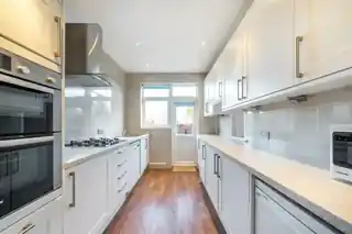 100 Cherrywood Lane, photo 3