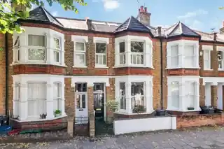 100 Cranbrook Road, photo 3