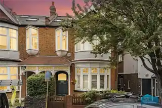 100 Hertford Road, photo 3