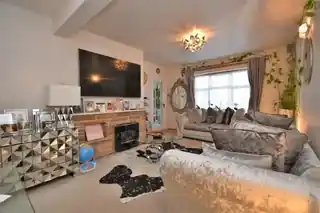 100 Keats Way, photo 2