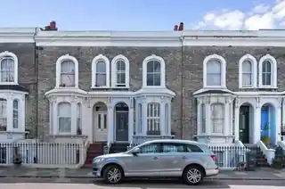 100 Mayall Road, photo 4
