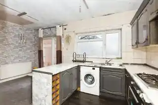 101 Ardwell Avenue, photo 4