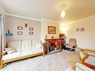 101 Capthorne Avenue, photo 4