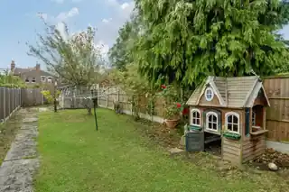 101 Cranston Road, photo 4