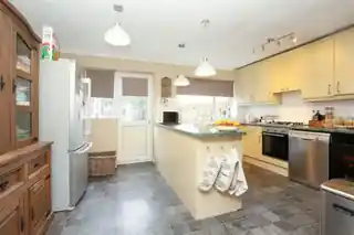 101 Denecroft Crescent, photo 4