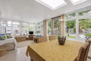 101 Longmead Drive, photo 4