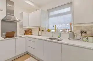 101 Longmead Drive, photo 3