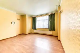 102 Beverstone Road, photo 2
