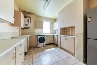 102 Beverstone Road, photo 3