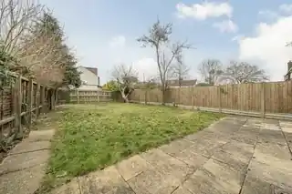 102 Buckingham Road, photo 4