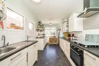 102 Inwood Road, photo 3