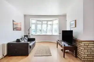 102 Kingston Avenue, photo 2