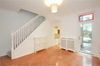 102 Leahurst Road, photo 4